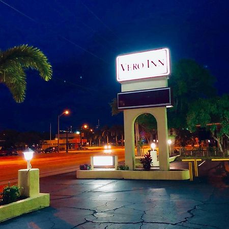 Vero Inn Vero Beach Exterior foto